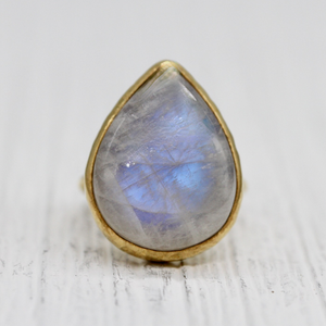 Moonstone Elfin Ring || wide Tear