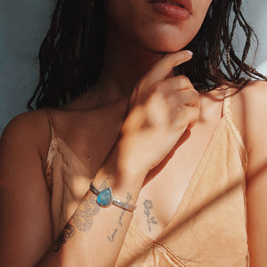 Heirloom cuff ||  Labradorite