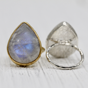 Moonstone Elfin Ring || wide Tear