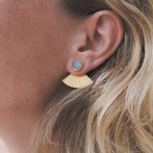 Sunbeam Stud :: Moonstone