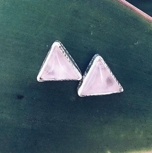 Grand Pyramid Studs : Rose Quartz