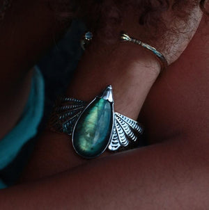 LoveLight Cuff || Labradorite