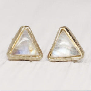Shrine Pyramid Earring :: Moonstone