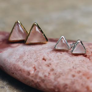 Grand Pyramid Studs : Rose Quartz
