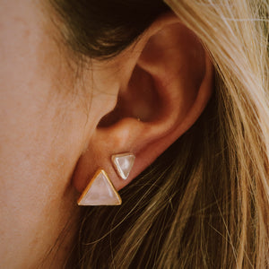 Grand Pyramid Studs : Rose Quartz