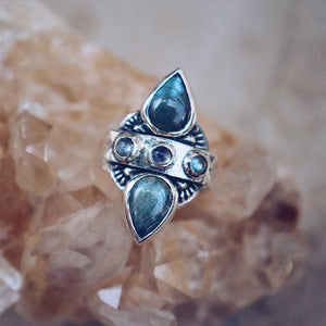 Truth Seeker Ring || Labradorite