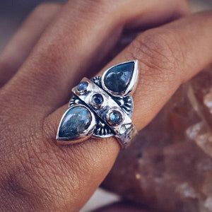 Truth Seeker Ring || Labradorite