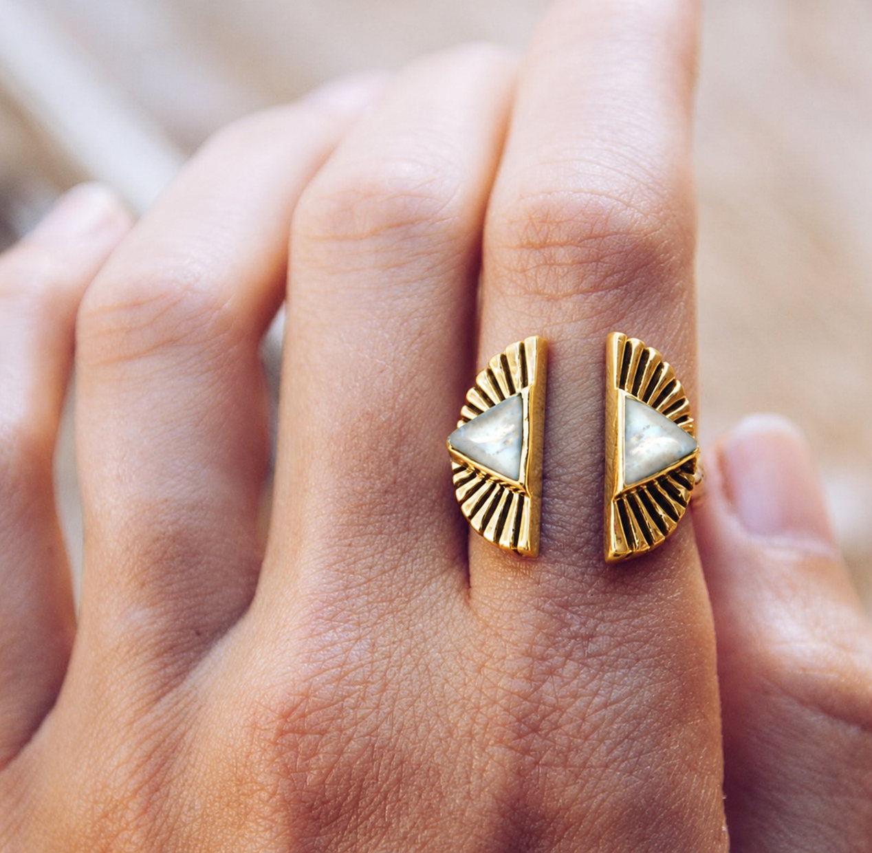 Shape Shift Ring || Moonstone