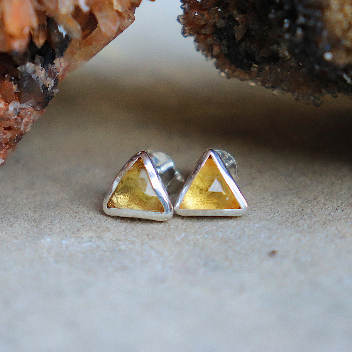 Petit Pyramid Earring : Citrine