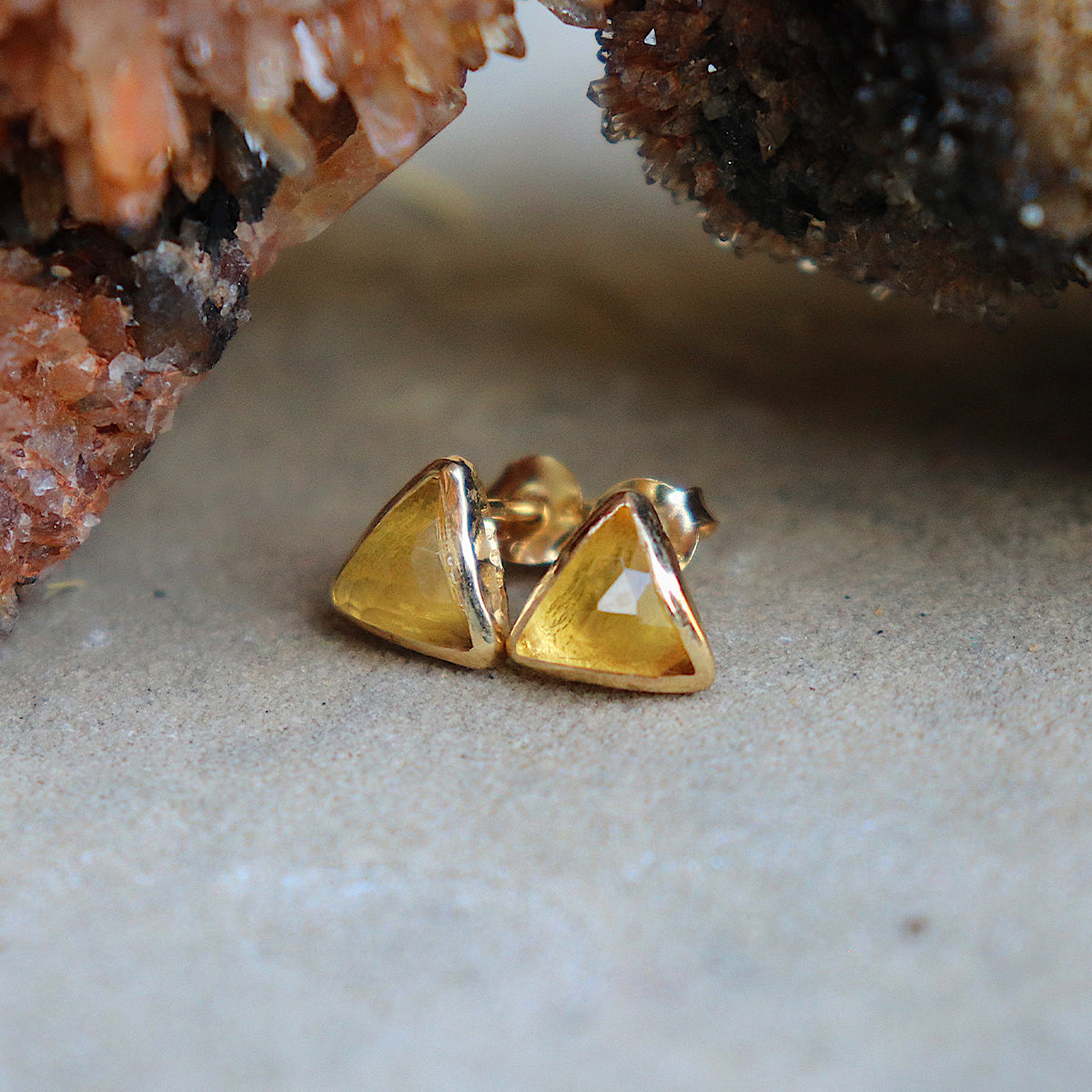 Petit Pyramid Earring : Citrine