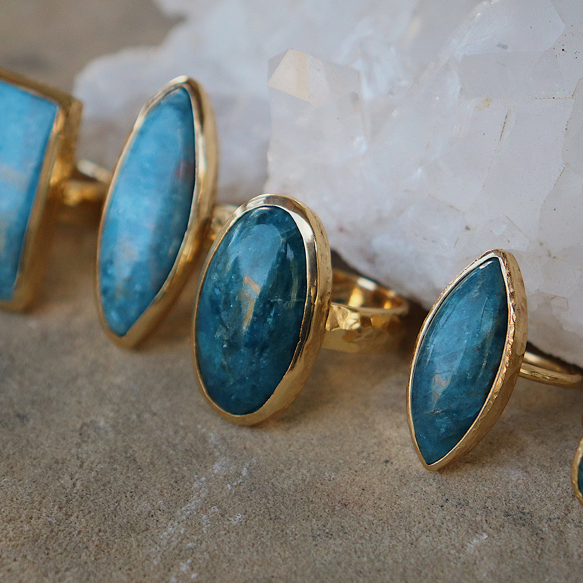 Apatite Ring