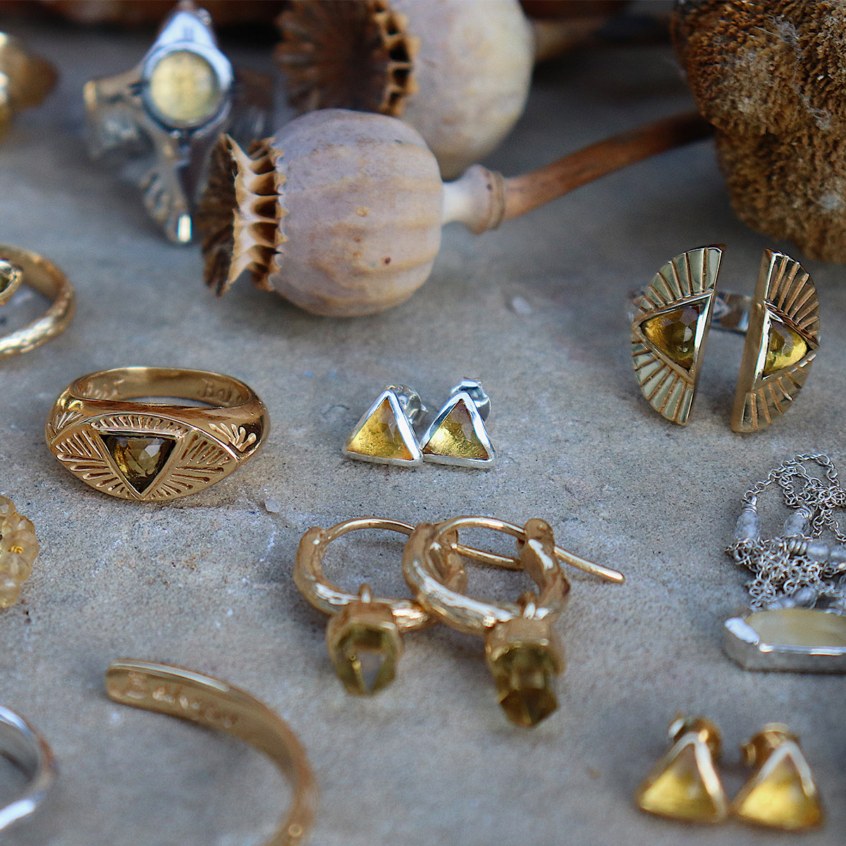 Petit Pyramid Earring : Citrine