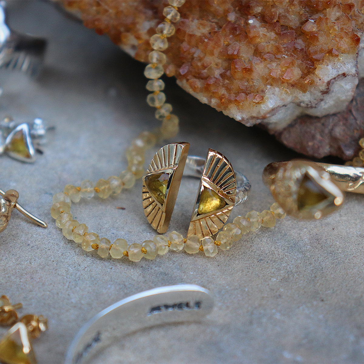 Shape Shift Ring || Faceted Citrine