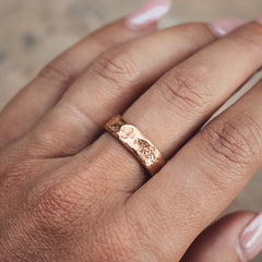 18金リング✾ 11号✾ BENETTON✾ The Boot Jack: Brighton Women's Gold Crystal Ring | Trust