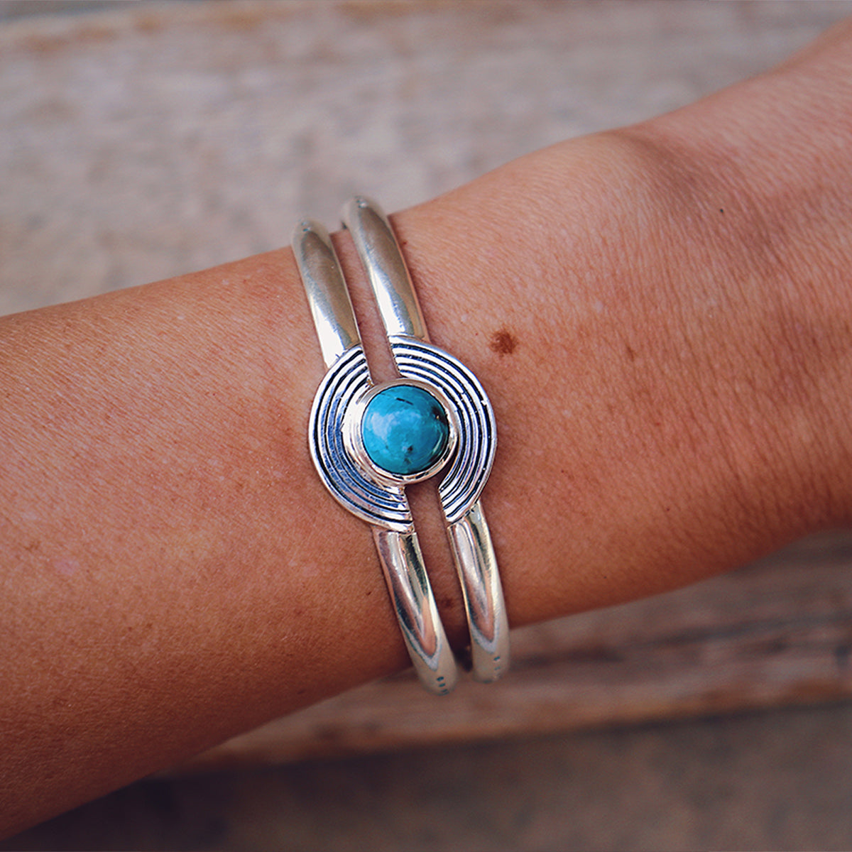 Be Open Cuff || No stone