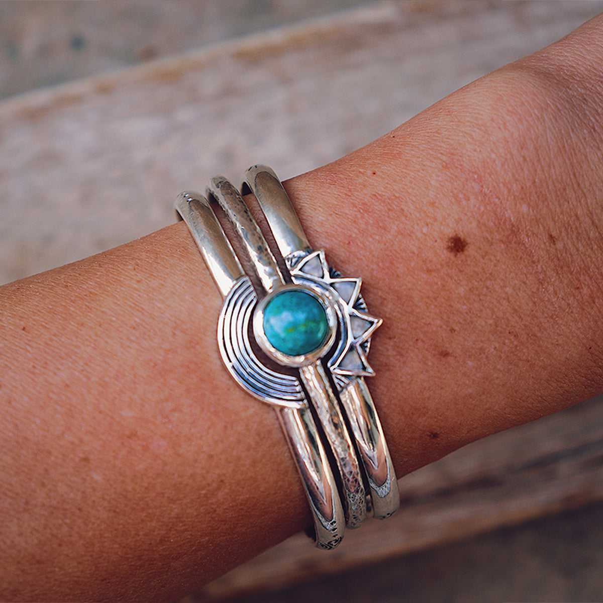 Be Open Cuff || No stone