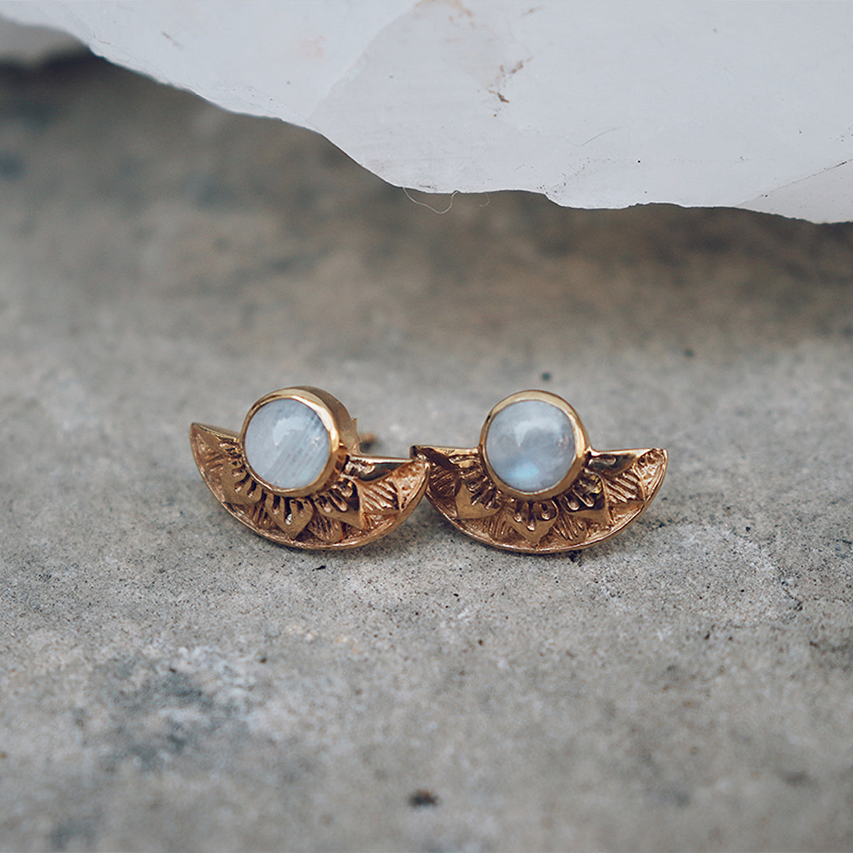 Natural Mystic Earrings :: Moonstone