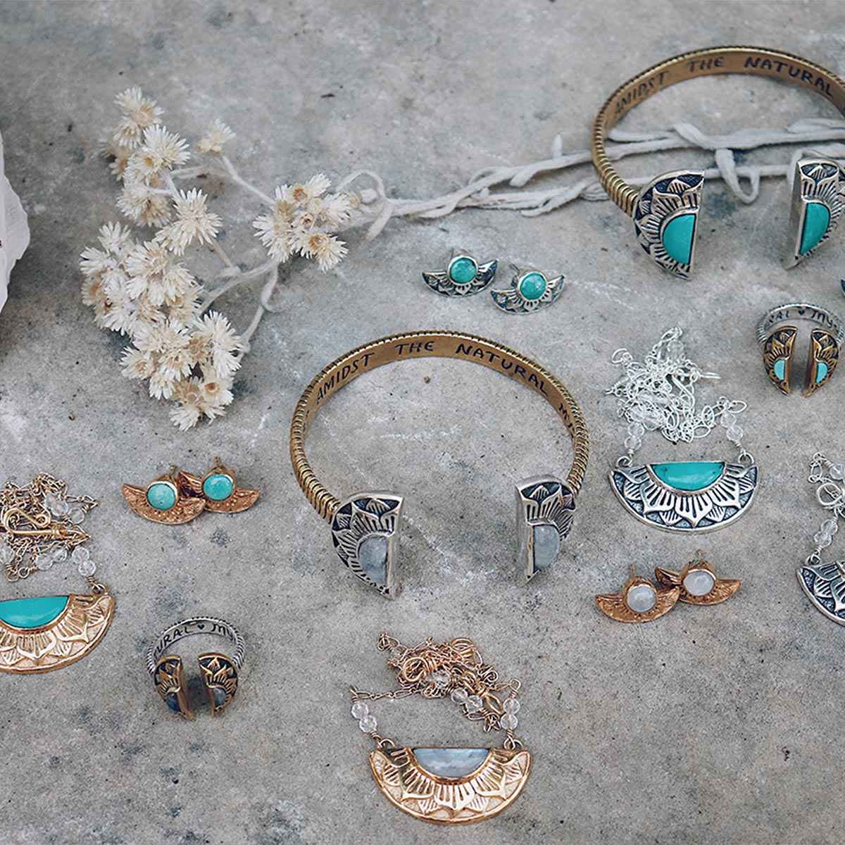 Natural Mystic Earrings :: Moonstone