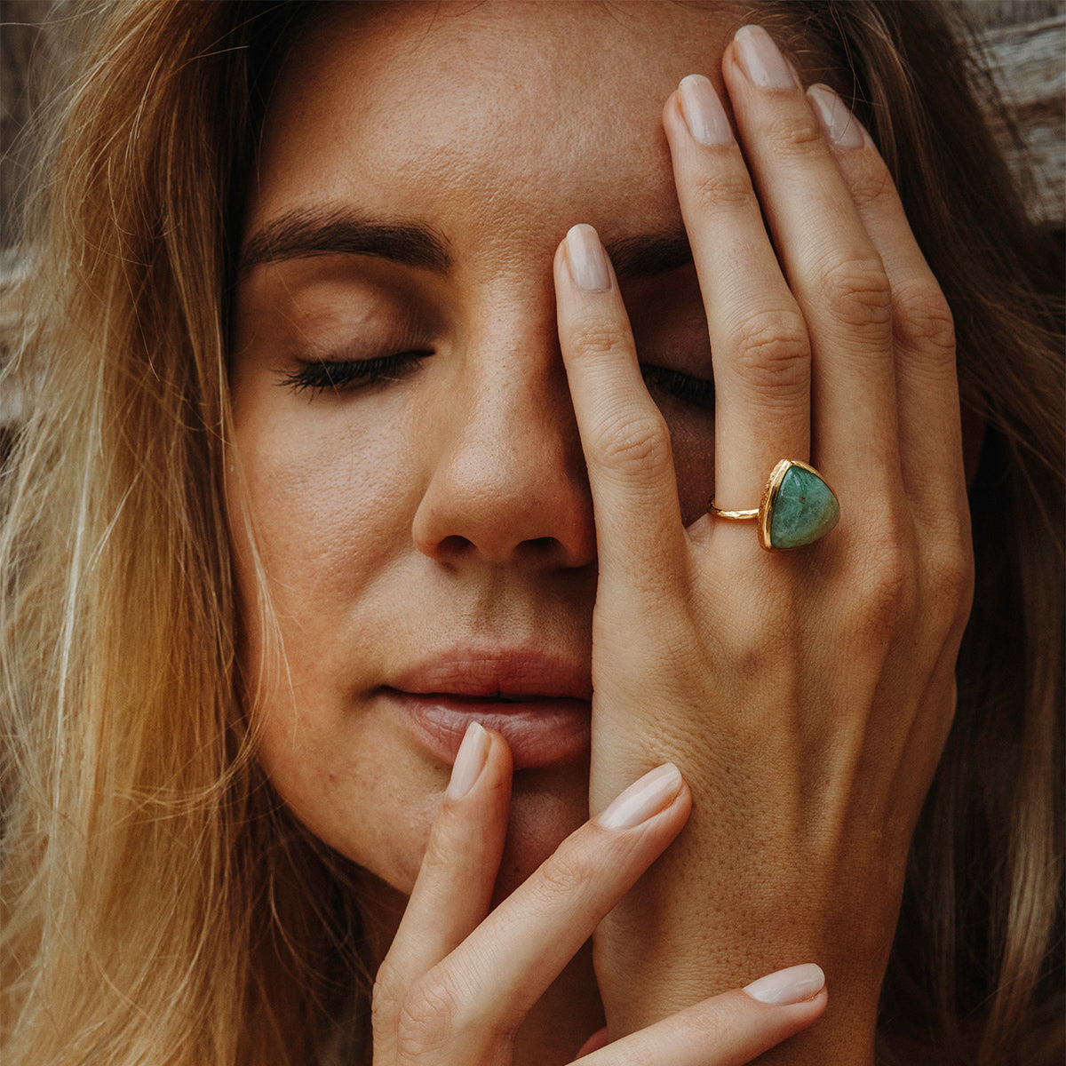 Emerald Quartz Elfin Ring