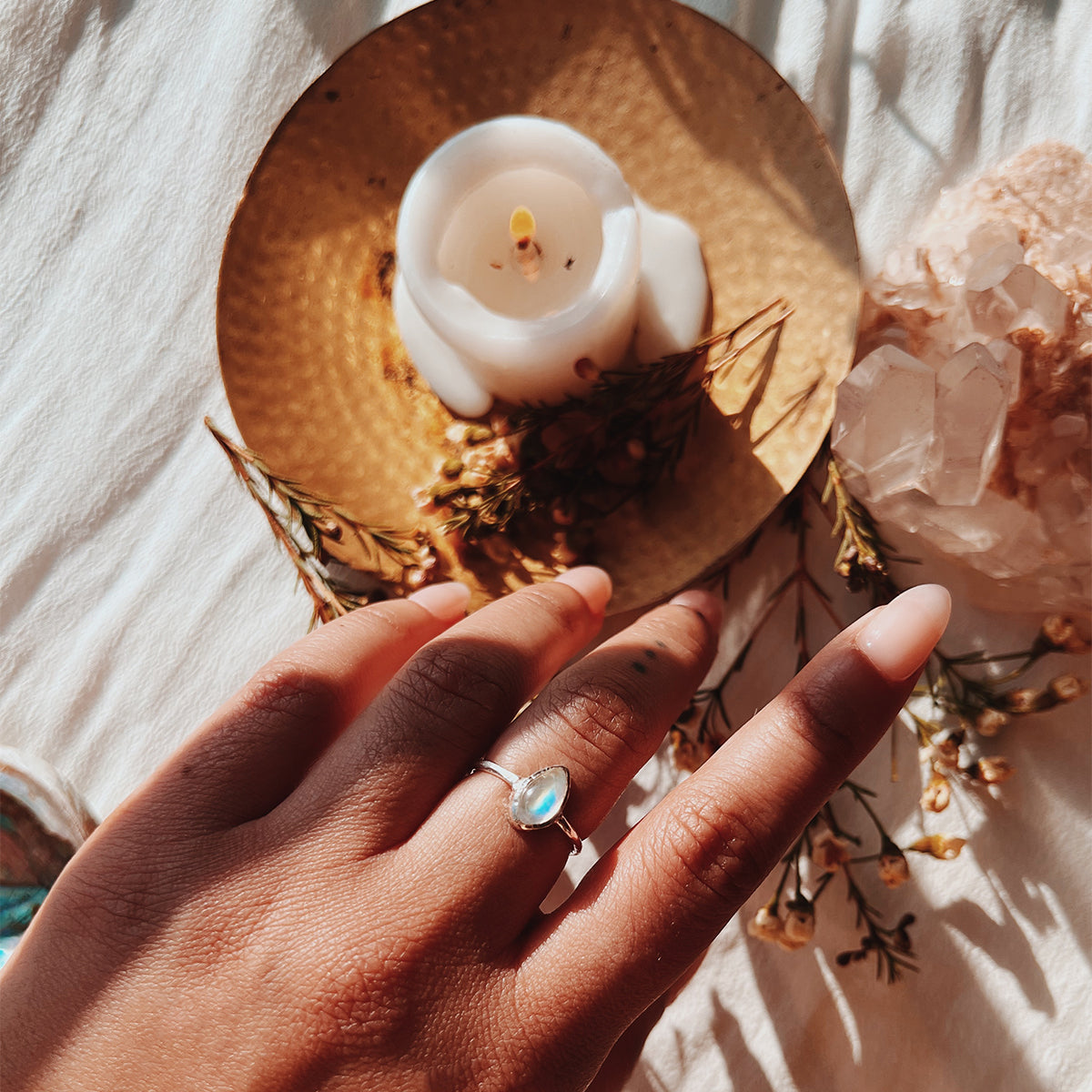 Moonstone Elfin Ring || Petit Tear