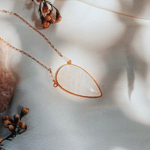 Moonstone Necklace || grand tear