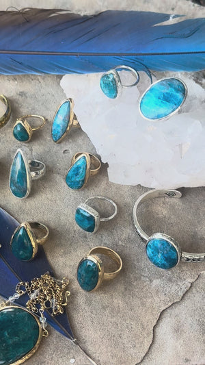 Apatite Ring