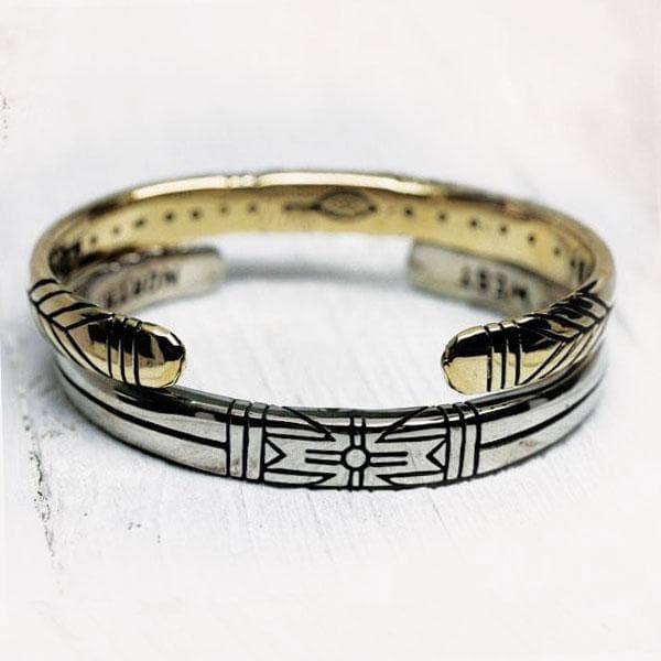 サーファーストリート人気【Bahgsu Jewels】Medicine Wheel Cuff Medicine Wheel Cuff || Men - Bahgsu