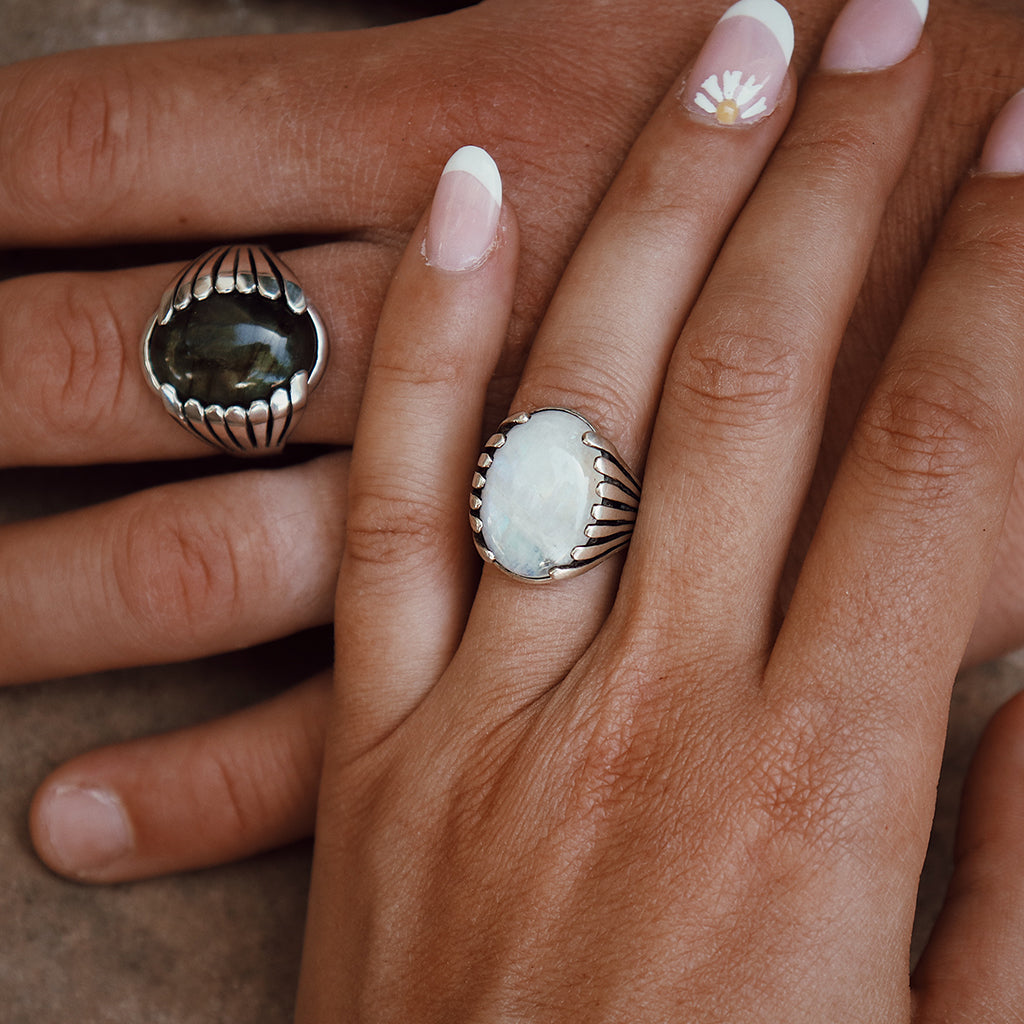 人気BOHOスタイル【Bahgsu Jewels】BLOOSSOMリング Blossom Ring || Moonstone - Bahgsu