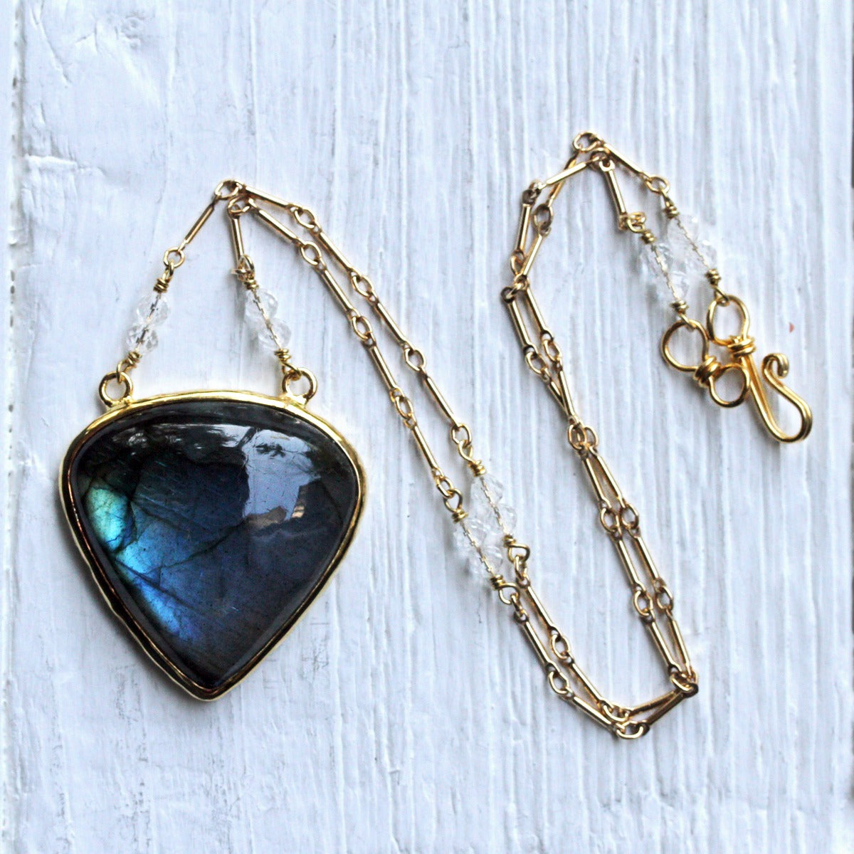 Labradorite Necklace || grand heart