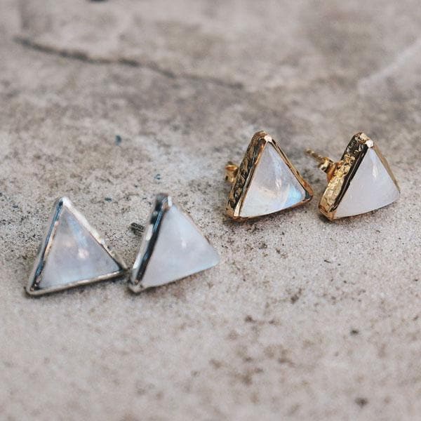 Grand Pyramid Studs :: Moonstone