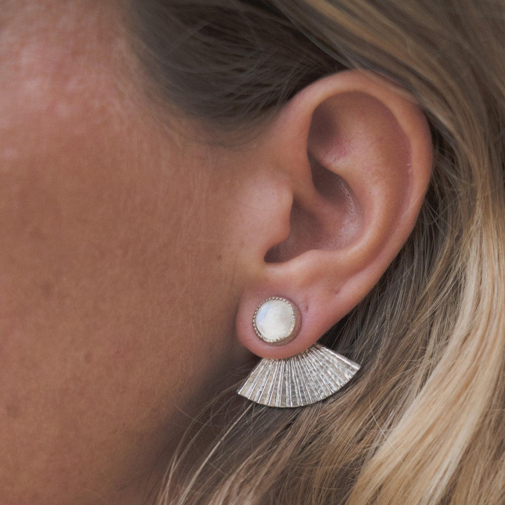 Sunbeam Stud :: Moonstone