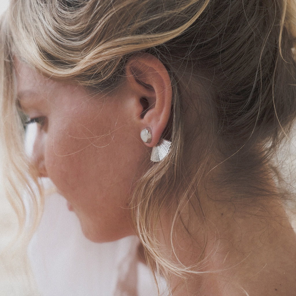 Sunbeam Stud :: Moonstone