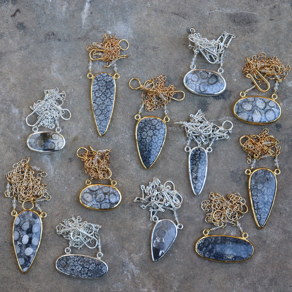 MIDNITE CORAL Necklace