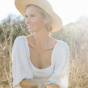 MIDNITE CORAL Necklace