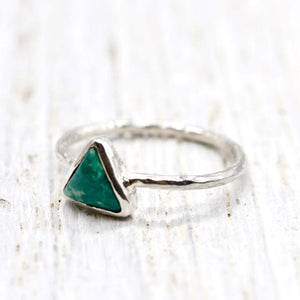 Turquoise Pyramid Elfin Ring :: Petit