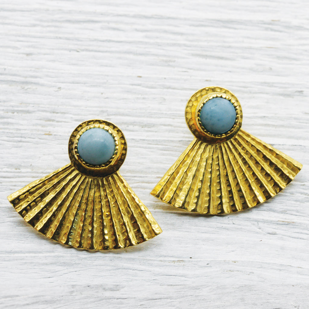 Sunbeam Stud :: Larimar