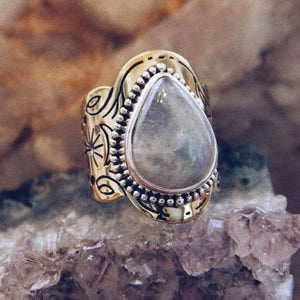 Spirit Ring :: Moonstone Tear