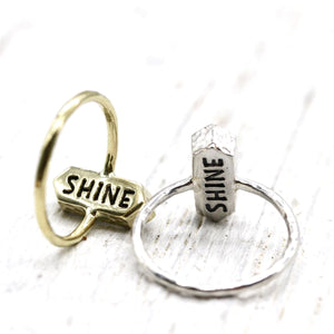 Shine Elfin Ring :: Labradorite