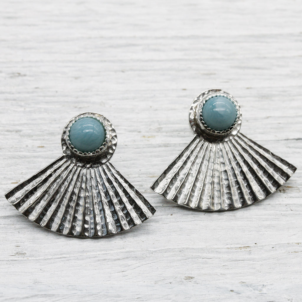 Sunbeam Stud :: Larimar