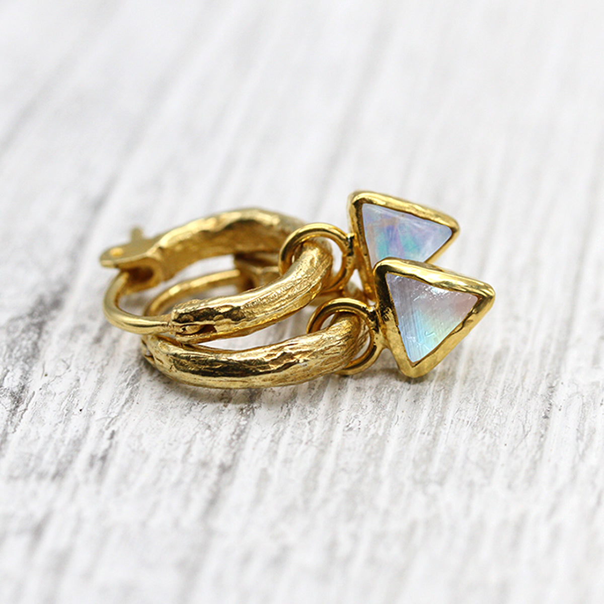 Charmed Hoops : Petit w/ Pyramid