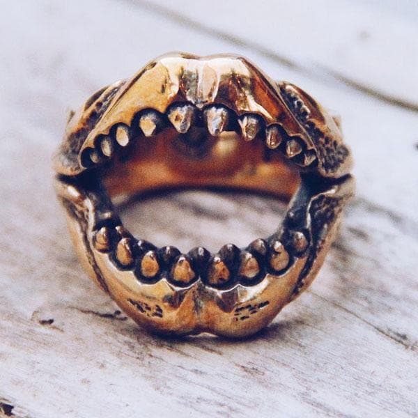 【Bahgsu Jewels】Crowd Pleaser bottle opening sharkリング Crowd Pleaser || Mens bottle opening shark ring - Bahgsu