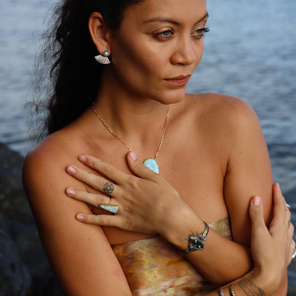 Sunbeam Stud :: Moonstone