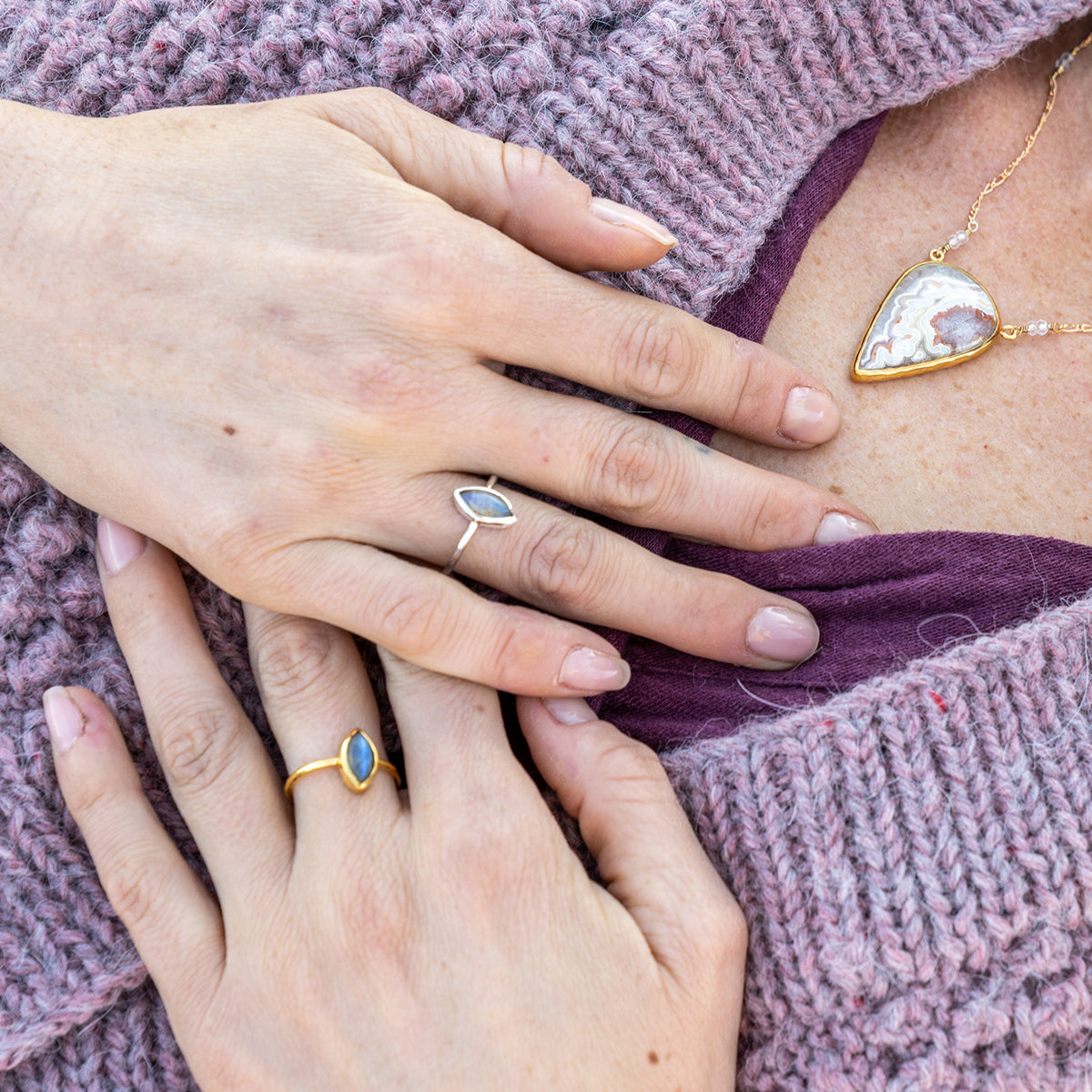 Labradorite Marquise Elfin Ring :: Petit