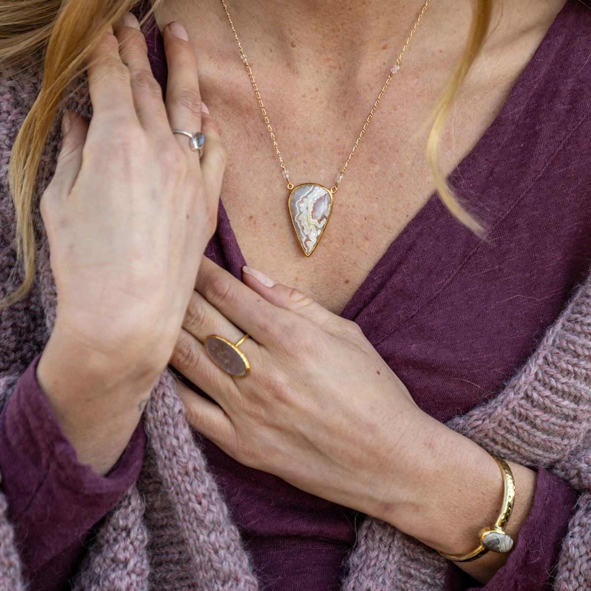 Labradorite Marquise Elfin Ring :: Petit