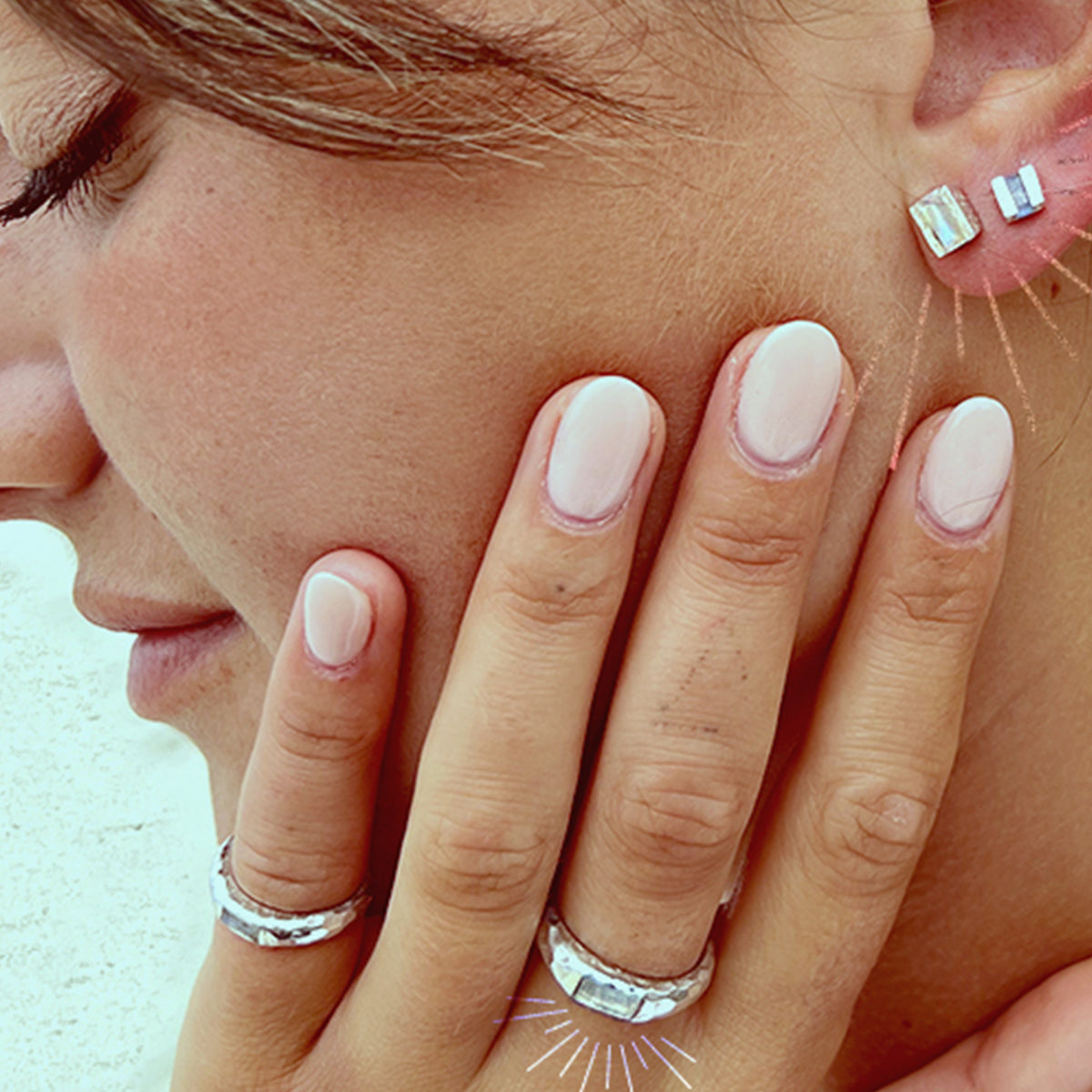 Divinity stud :: Moonstone