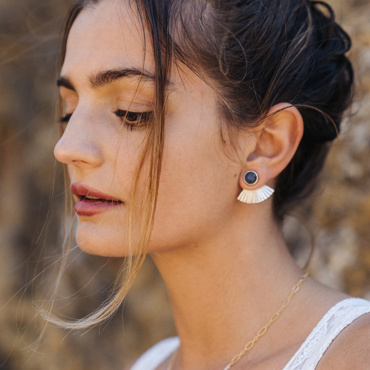 Sunbeam Stud :: Faceted labradorite