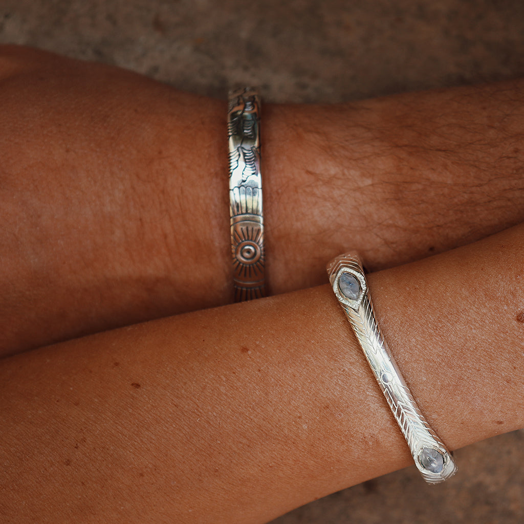 サーファーストリート人気【Bahgsu Jewels】Medicine Wheel Cuff Medicine Wheel Cuff || Men - Bahgsu